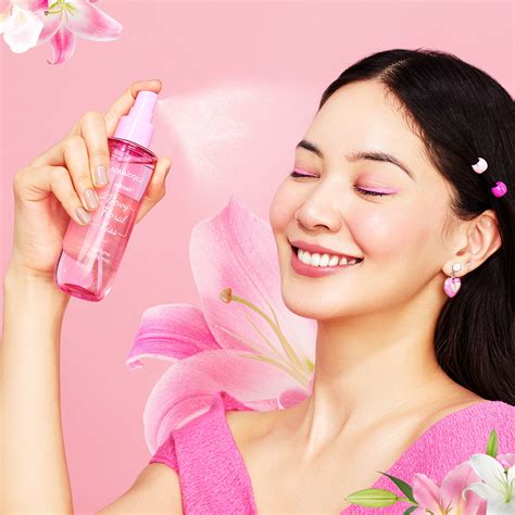 Refresh+ Dewy Floral Kiss Perfume Body Mist with Zemea & Hyaluronic Ac ...