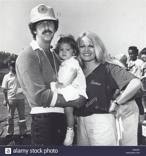 Sally Struthers, Dr. William Rader and daughter Samantha Rader | Sally ...