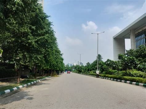 Sector 128, Noida: Map, Photo, Video, Price Trends, Full Locality Guide
