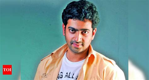 Saiju Kurup is an army tank driver in 1971: Beyond Borders | Malayalam ...