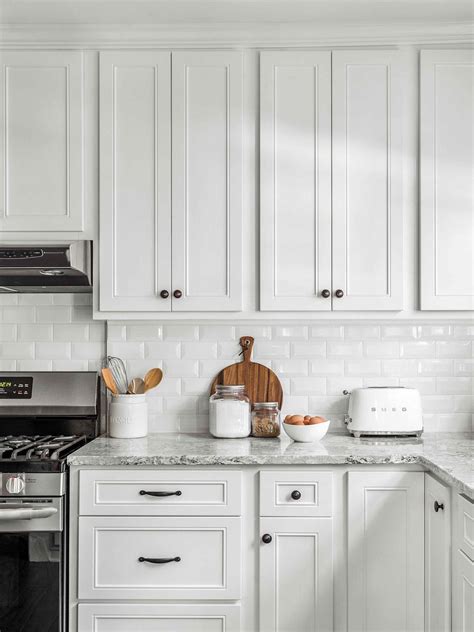 34+ White Subway Tile Backsplash (TIMELESS & CLASSIC) - Backsplash ...