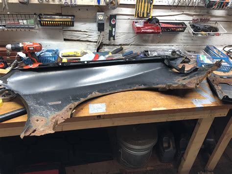 How to Repair Rust Blisters On Fender 的图像结果