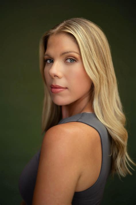 Samantha Brown: Net Worth, Age, Travel Channel Host, PBS Career ...