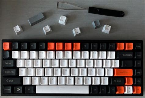 Docking Keyboard Types Itself 的图像结果
