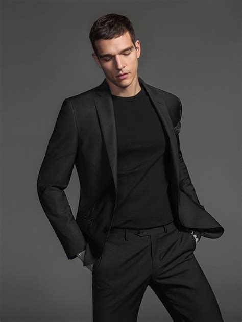 Black Men Dress Suits 的图像结果