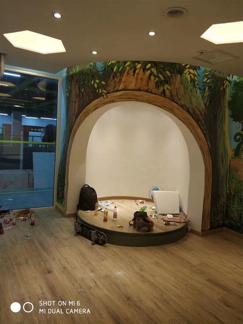 幼儿园墙画 的图像结果