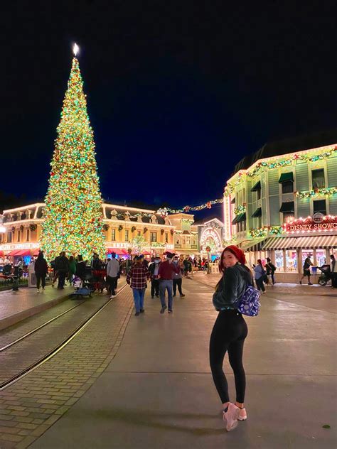 ProperPeach 🍑 on Twitter: "What’s your favorite ride at Disney? 👀 https://t.co/uA16ODLXOf" / Twitter