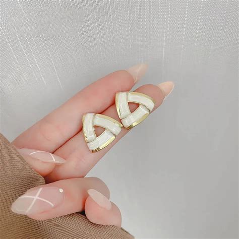 Anti tarnish Geometrical shape Ear studs – Glossy Lust