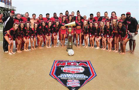 TVCC Cardinal cheerleaders take national title | Terrell Tribune