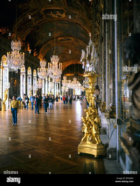 Hall of mirrors Chateau de Versailles France Stock Photo - Alamy
