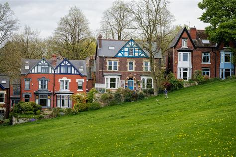 Best Places to Buy Property in the UK Under £250k, £300k & £400k