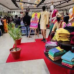 KLM Fashion Mall, Vanasthalipuram - Shopping mall - Chintalkunta ...
