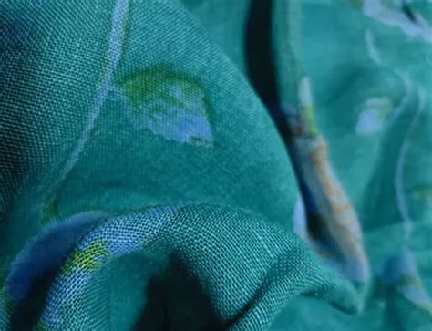 Buy Pure Cotton Fabrics Online at Essence of India