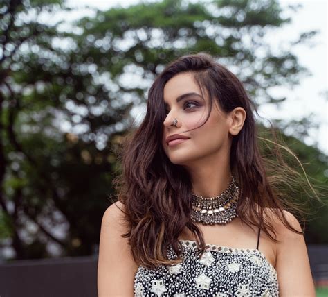 Exquisite Handcrafted Silver Jewellery Online – Neeta Boochra Jewellery