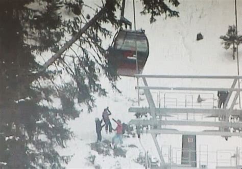 Video: Seilbahn von Baum getroffen – 200 Personen geborgen - UnserTirol24