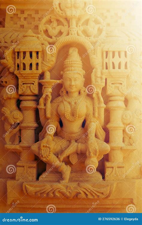 Hindu Deities Background. Traditional Hindu Place of Worship ...