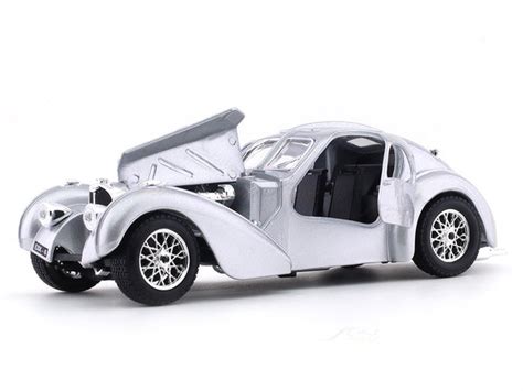 Bugatti Atlantic 1:24 Bburago licensed diecast Scale Model car | Scale ...