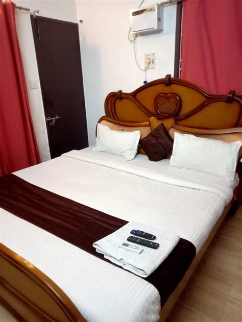 SUPER HOTEL O VELACHERY NEAR DEVI KARUMARIAMMAN NAGAR EXTENSION ...