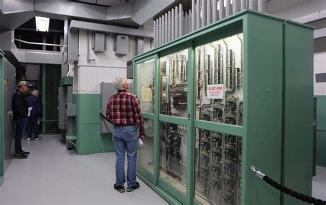 Tours of Hanford’s B Reactor continue into the fall, here’s what to ...