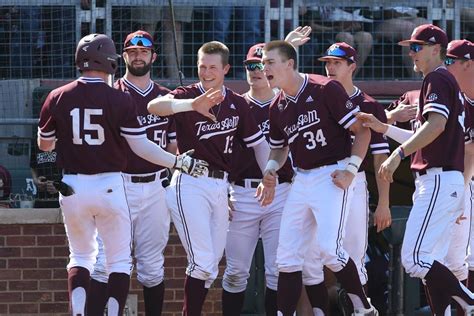 Texas A&M baseball team uses big fourth inning to beat Gonzaga 14-2
