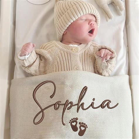 Amazon.com: Famitrendz Personalized Baby Blanket, Custom Embroidered ...