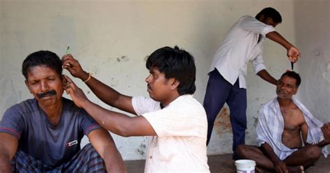 These Brothers Are Offering Haircuts At Doorsteps In Karnataka After ...