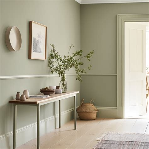 Hallway Color: Inspiring Ideas for Stunning Hall Paint Colors