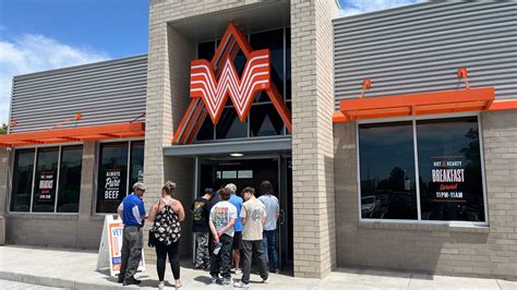 Whataburger fast food chain expands in TN with 3 Knoxville restaurants