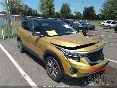 2021 KIA SELTOS EX Gasoline - KNDERCAA4M7158293