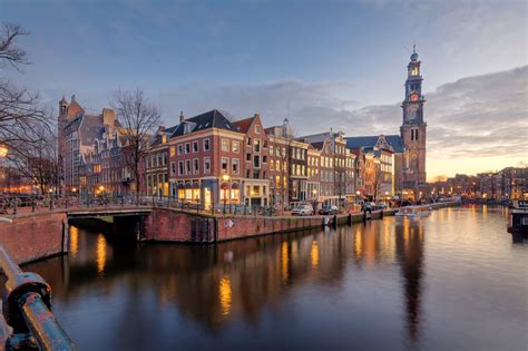 Amsterdam Centrum - The Heart of the Dutch Capital You Simply Can't Miss – Go Guides