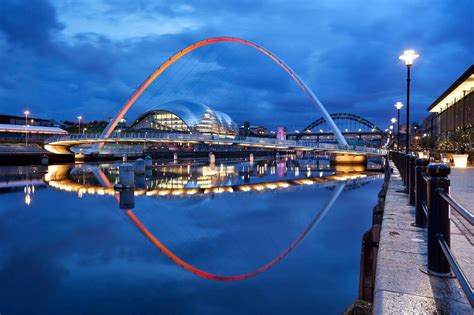 World’s Most Unusual Bridges: Guide to Man-Made Wonders