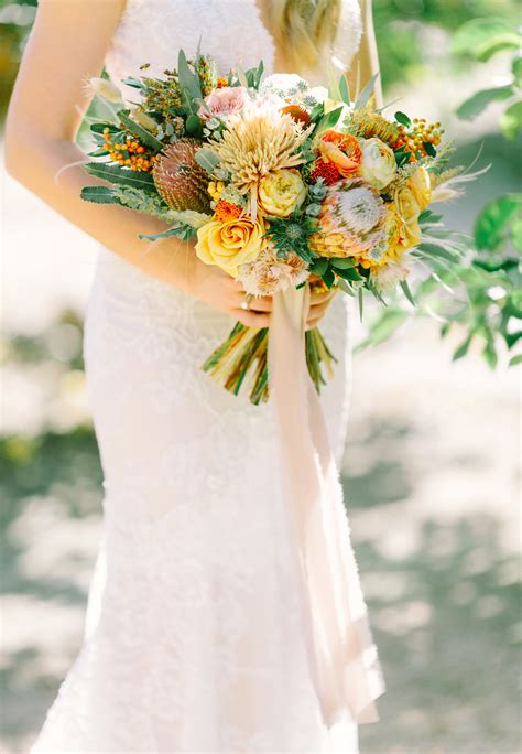 Beautiful Fall Wedding Bouquets