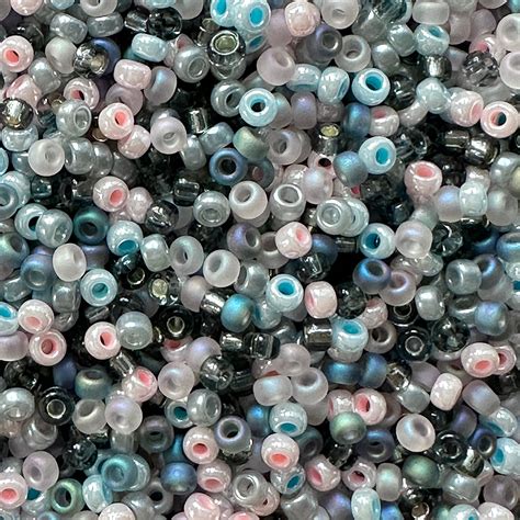 Seed Beads 101 | The Bead Mix