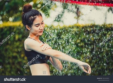 Young Woman Taking Shower Swimming Pool Stock Photo 1367243351 ...