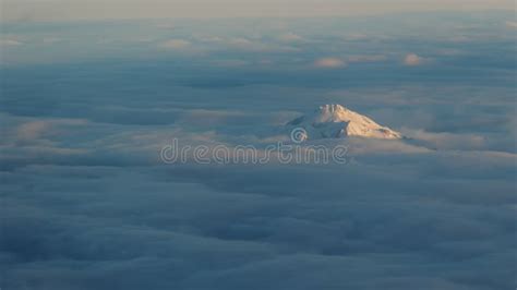 Flying Over Oregon 的图像结果