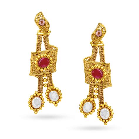 Sleek Gold Necklace Set