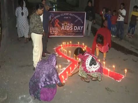 West Bengal: Sex Workers hold candle march on the eve of World Aids Day ...