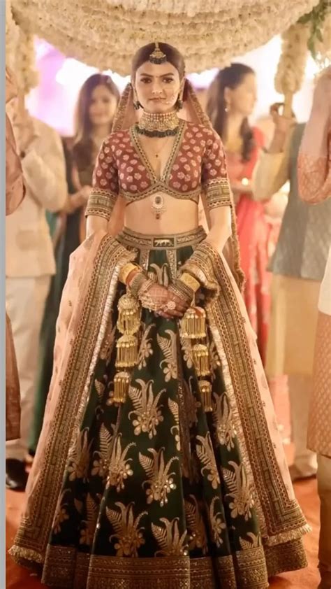 10+ Latest Bridal Lehenga Designs for Indian Style Weddings