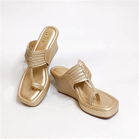 T shaped Light Gold Kohla Wedges – THE ALTER