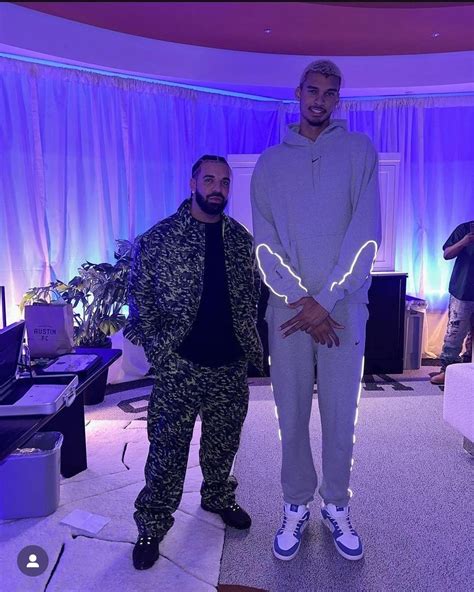 Austin FC bag spotted in pic with Drake and Wemby : r/AustinFC