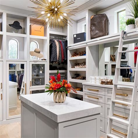 Wardrobe Design Ideas, Inspiration & Images - November 2024 | Houzz IN