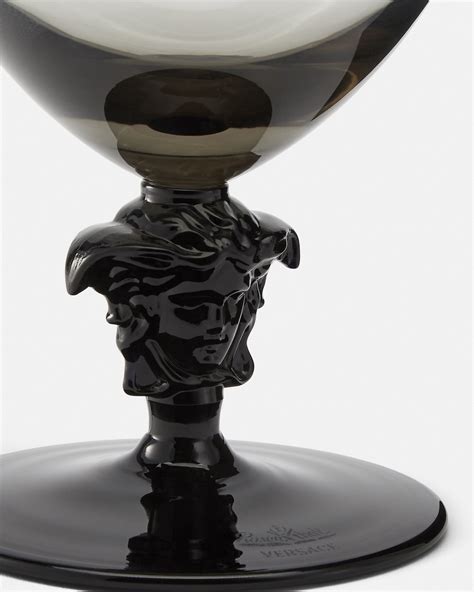 Medusa Lumière Haze Red Wine Goblet Transparent | VERSACE