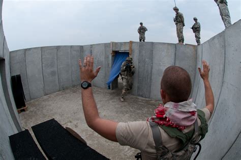 Paratroopers go old school with full-spectrum training | Article | The ...