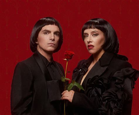 HOLA (Lyrics in English) - Miranda!