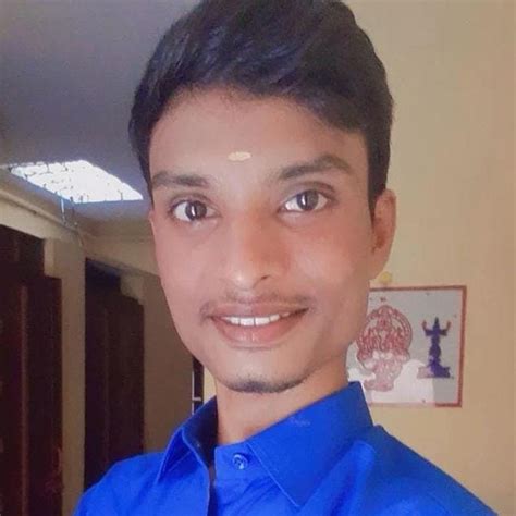 Sathish - Commerce teacher in Chennai - ₹400/h