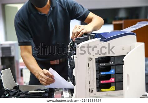 Copy Machine Paper Jam 的图像结果