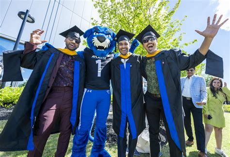 GSU Commencement 的图像结果