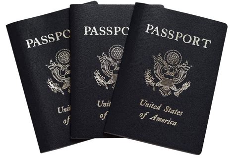 美国护照上究竟写了啥？它和中国护照又有什么区别？_【银河移民】