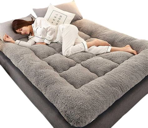 Thick Fluffy Floor Futon Mattress, Soft Fuzzy Roll Up Sleeping Pads ...