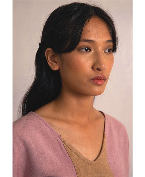 Labet Top – NETE.IN